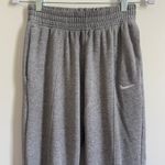 Nike  Sportswear Essential Fleece Jogger Sweatpants Size XS Women’s Gray Sweats Photo 4