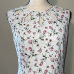 Gabby Skye  size 8 dress floral printed fit and flare knee length zip back close Photo 4