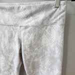 Alo Yoga Alo Airbrush Capri Leggings | Vapor Python | Size M Photo 2