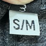 Onzie  Charcoal Gray Side Ladder Cut Outs Cropped Leggings Photo 11