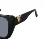 Privé Revaux Black Sunglasses Photo 4