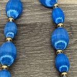 Stunning VINTAGE Satin Thread Photo 2