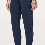 Lululemon Align High-Rise Jogger 28” True Navy Size 4 GUC
True Navy Photo 0