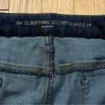 Chico's  So Slimming Girlfriend Ankle Skinny Denim Jeans Front Zip 5 Pockets Sz 3 Photo 4