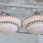 Vintage Clip On Earrings Photo 3