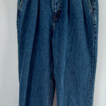 Abercrombie & Fitch Mom Jean Relaxed Fit Medium Wash Jeans Size 27/4 High Rise Photo 0