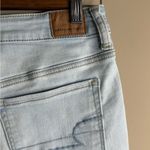 American Eagle light Wash denim cut off jeans shorts size 6 Photo 7