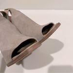 Marc Fisher Milvashi slingback suede sandals, 4.5” chunky heel, beige,sz 8.5 Photo 11