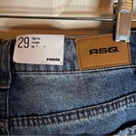 RSQ NWT ‎ Distressed Button Fly Jeans, Size 29. Photo 5