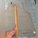 Vuori gray tank top medium Photo 6