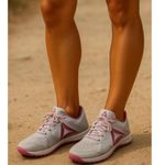 Reebok  CrossFit Training Barefoot Sneakers Gray Berry Purple 10.5 Lightweight Photo 1