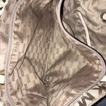 Michael Kors Jet Set Signature Logo Khaki Tote in Beige & Gold Photo 6