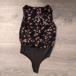 Olivaceous Sleeveless Floral Dressy Bodysuit Size Small Photo 6