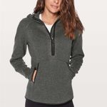 Lululemon jacket Photo 2