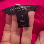 Banana Republic  100% silk blouse in hot pink Photo 4