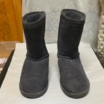 BEARPAW Charcoal Gray Suede Boots Womens Size 8 Photo 1
