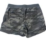 Sonoma  Goods For Life Elastic Waist; roll up tab; camouflage shorts size 14 Photo 2
