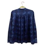 Vince  Blue Winter Tie Dye Silk Long-Sleeve Button-Down Blouse Sz 4 Photo 8