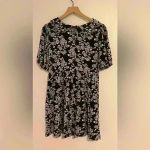 MI AMI | FRANCESCA’S | Black and White Floral Collared Dress Photo 3