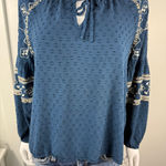 cupio Beautiful  Top Size M Photo 0