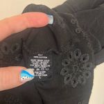 Storia ✨ Crochet Floral Cropped Black Sz Large Top✨ Photo 5