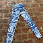 Carbon38 Marble Swirl Blue & White High Photo 10