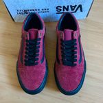 Vans  Skate Old Skool Hairy Suede
Shoe black/burgundy
Burgundy Mens7.0 Womrn8.5 Photo 3