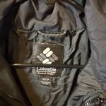 Columbia  Black Parka Raincoat Lightweight Waterproof Design Photo 4