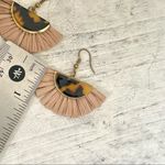 Leopard tortoise shell paper gold tone earrings Photo 3
