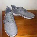 Reebok NWOT  women’s size 7 Astroride Edge sneaker - grey Photo 2