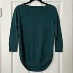 The Limited  Pullover Sweater w/Shirttail Hem - Size UNKNOWN Photo 0