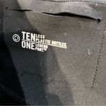 Nike Black Red Dri-Fit Capri Cropped Leggings size small Photo 6