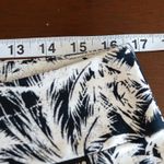 INC International Concepts Cropped Pants Women's 12 Zip Pockets Palm Tropical Black Photo 6