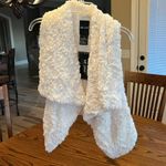 Me Jane  Cream Off White Sherpa Wrap Stole Faux Fur Vest Plush Womens XS Shrug Photo 2
