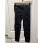 Spanx Black Camo Printed Look At Me Now Seamless Leggings Size Large Photo 1