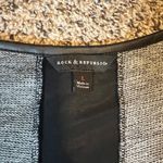 Rock & Republic Womens Long Sleeve Graphic Skull Top Gray Black Size L Photo 2