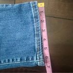 Levi's 724 HIGH RISE STRAIGHT Jeans zipper and Button Closure Medium Wash Photo 9