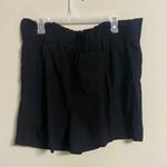 Ann Taylor  Black Pull On Elastic Waist Shorts Pockets NWOT Pleated Photo 1