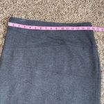 Adrienne Vittadini  grey pencil‎ skirt women’s size 6 Photo 3
