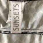 SUNSETS Womens Swim Tankini Size Medium Underwire Black & White Photo 8