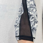 Lululemon Leggings Sz 6 Train Times 7/8 Pant Light Garden White Black Floral Photo 9