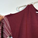 Hem & Thread  Maroon Stripe Textured Cold Shoulder L/S Size Small EUC #6451 Photo 3