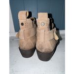 UGG Women's  WYLMA Tan Suede Ankle Boots Size 7 Waterproof Booties Photo 5