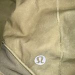 Lululemon Hotty Hot Short 2.5” Photo 3