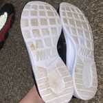 Nike  Tanjun premium satin woman tennis shoe size 9 Photo 8