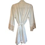 Flora size L/XL satin robe with lace sleeve White Size L Photo 3