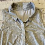 Lululemon Quick Dry Sleeveless Polo Shirt Terrazzo Marble Silver Ice Size Large Photo 4