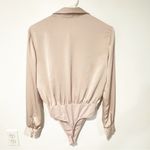 Aritzia Babaton Size Small Pink Ace Bodysuit Longsleeve Collared Photo 4
