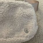 Lululemon Sherpa Beltbag Photo 1