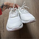 Vionic  Women's Brisk Miles II Sneaker Photo 11